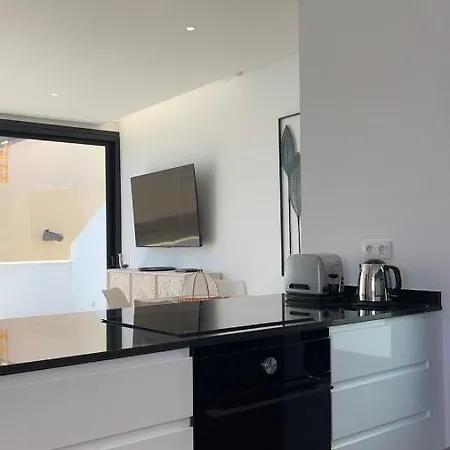 Appartamento C-10 Vegueta - Private Rooftop Pool *